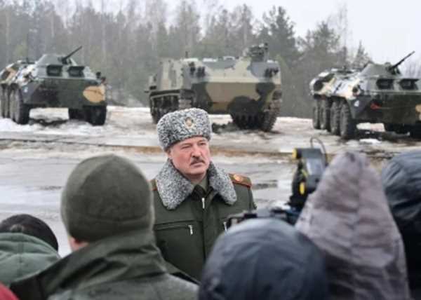 विस्फोटकों की आवाज से गूंज उठा कीव, राजधानी को रूसी कब्जे से बचाने के लिए संघर्ष कर रही यूक्रेनी सेना